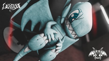 . 𝕋ℍ𝔼 𝔹𝕃𝕌𝔼 𝔼𝕐𝔼𝕊 .