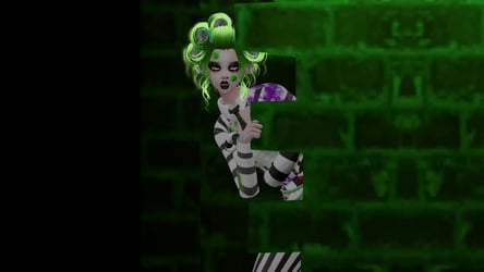 BeeJay (Female/Femboy/FT/SPS)