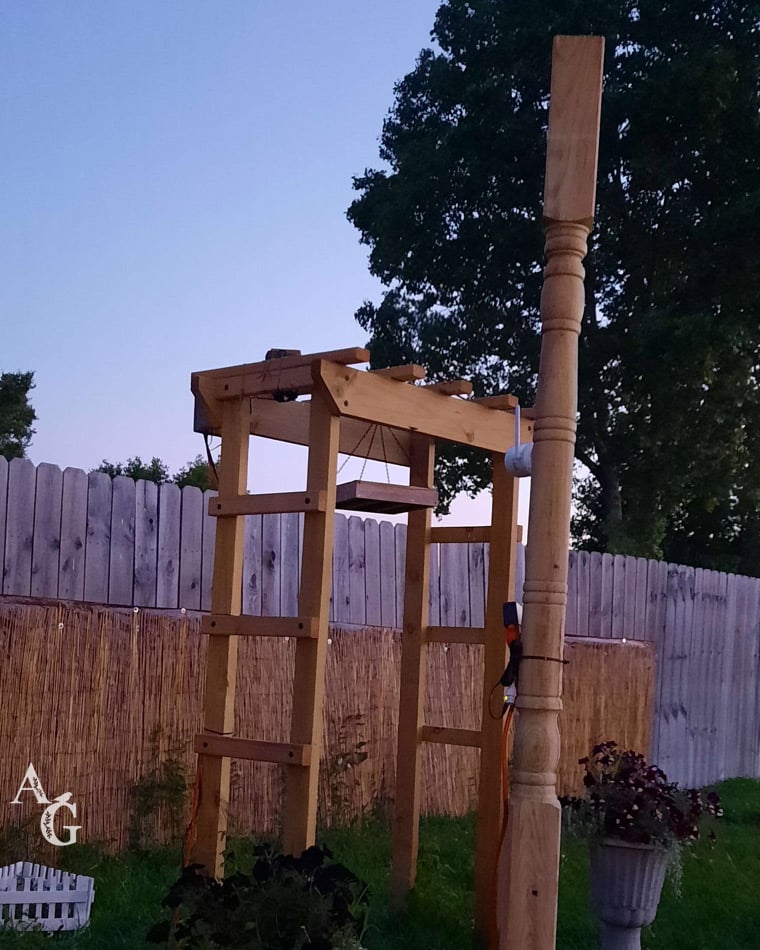 Arbor Garden Bird Feeder Arbor with New Livestream Camera