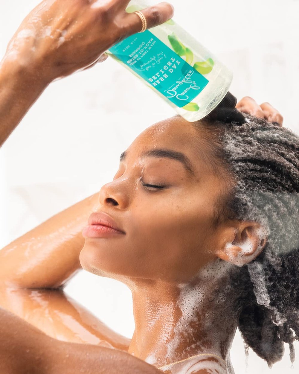 moisturizing shampoo for curly hair