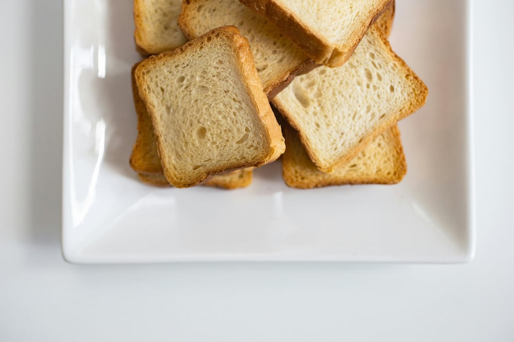 white bread containing refined carbs and hidden starches