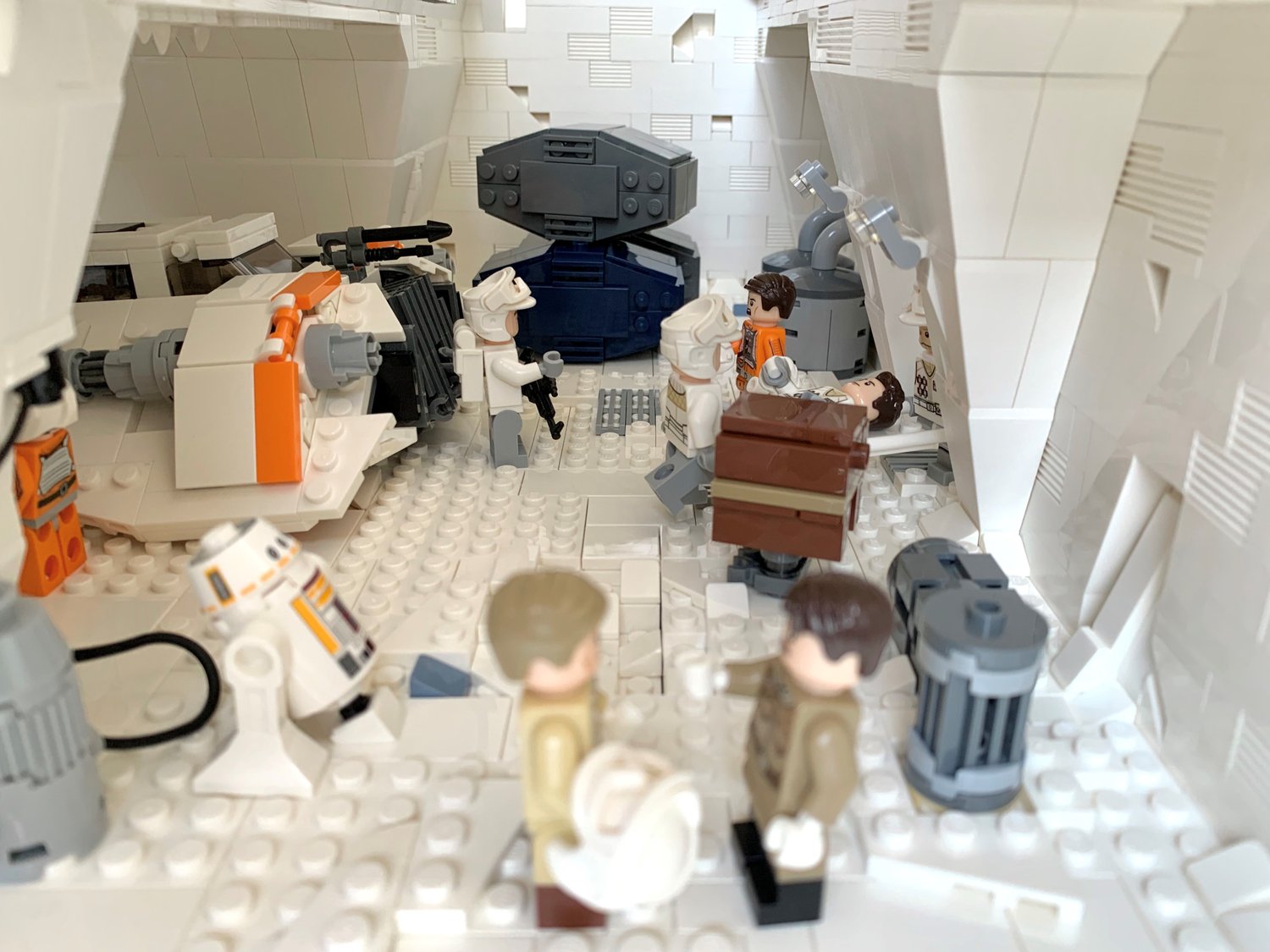 Hoth Echo Base Hangar Bay MOC