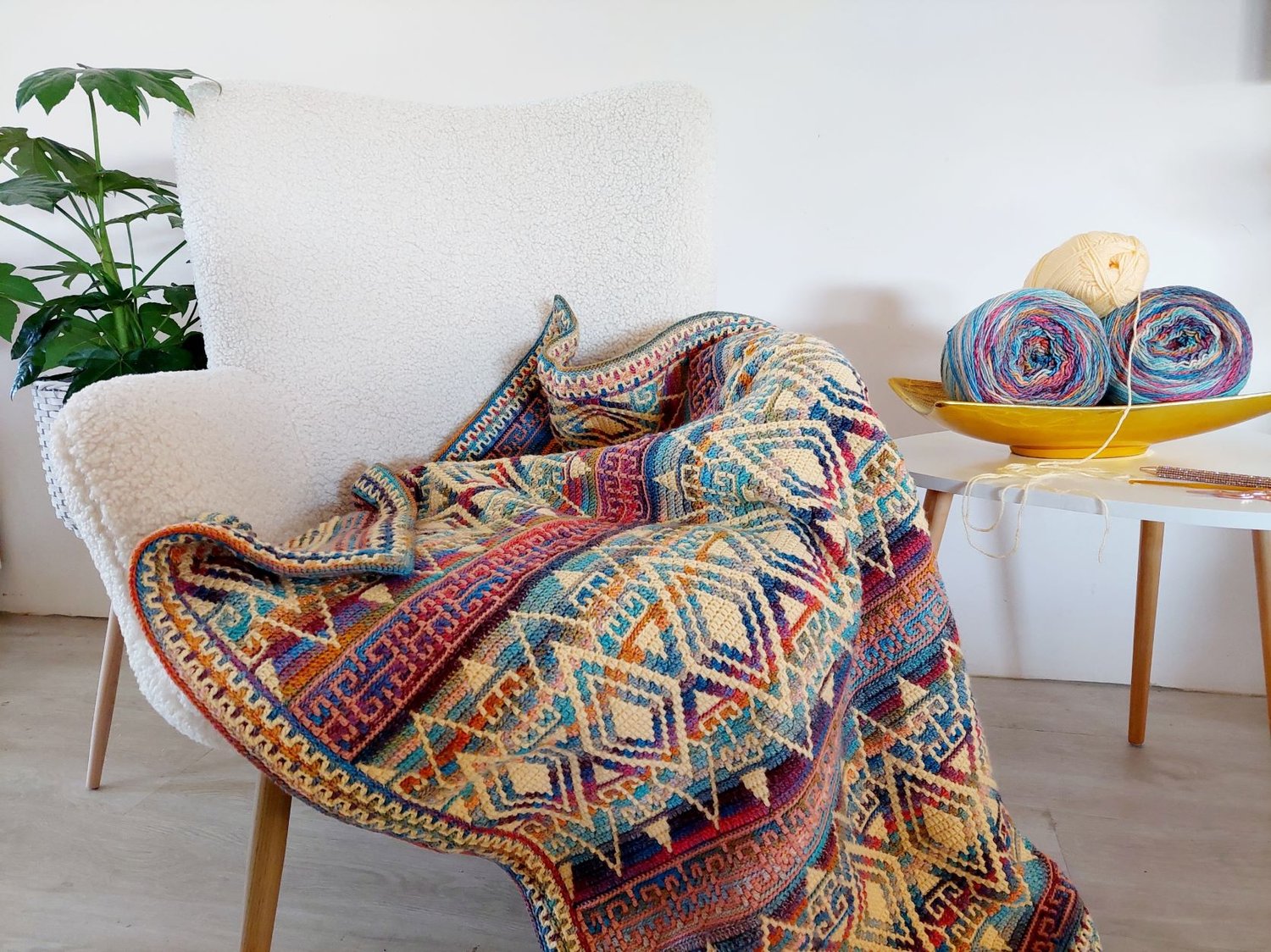 Magic Eye Throw Blanket Overlay Mosaic Crochet Pattern -   Crochet  stitches for blankets, Afghan crochet patterns, Mosaic