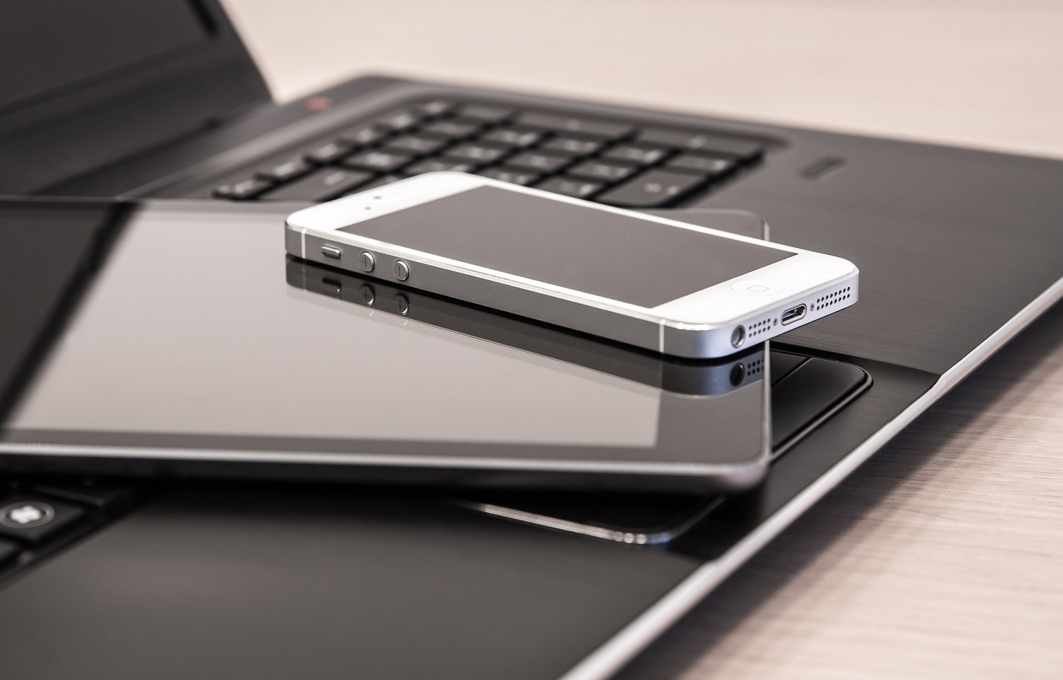 gadget cellphone tablet