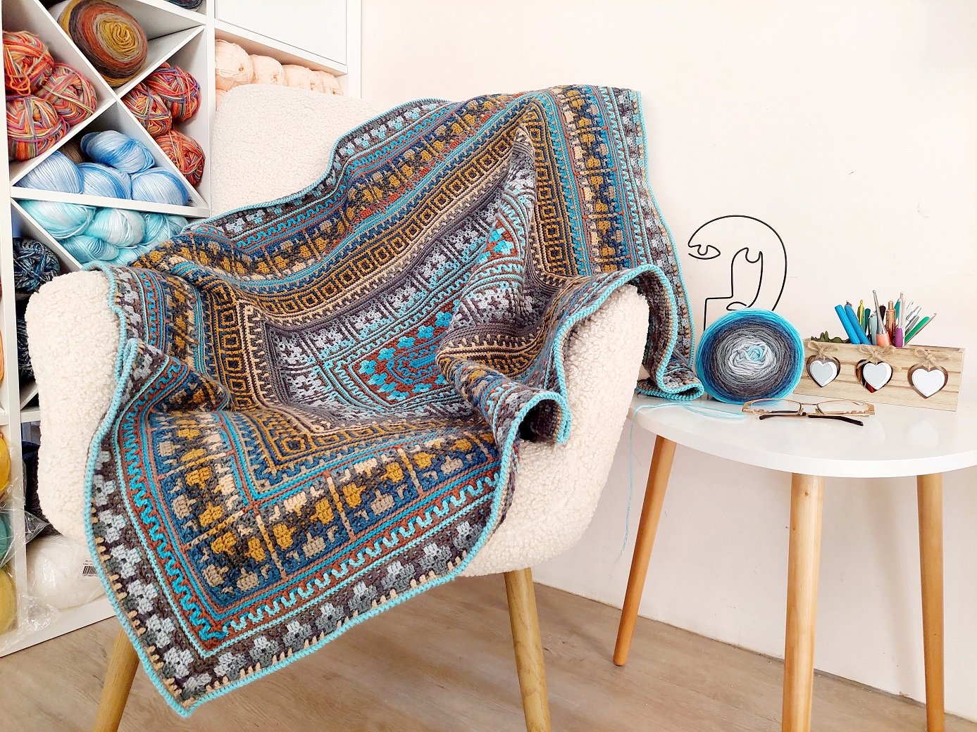 Mosaic Crochet: Modern Blankets in Love Overlay Mosaic
