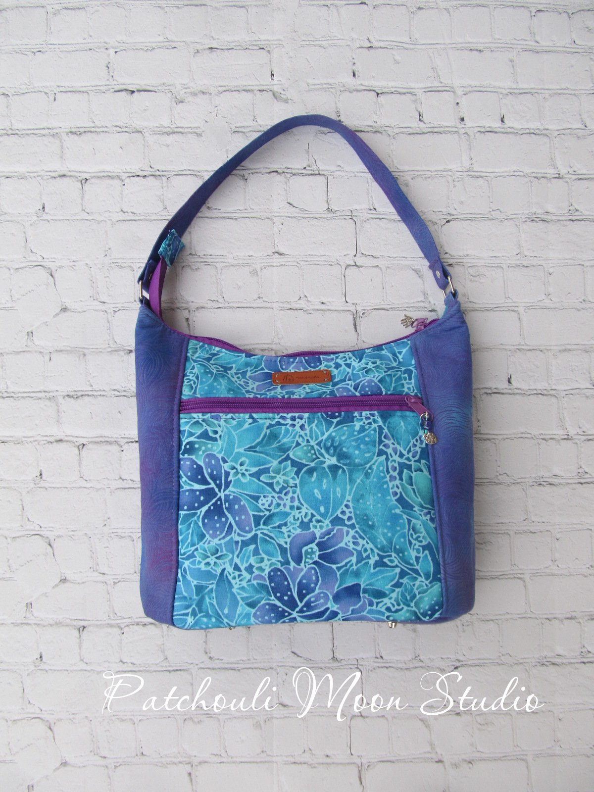 Patchouli Moon Studio: Snazzy Slouch Bag