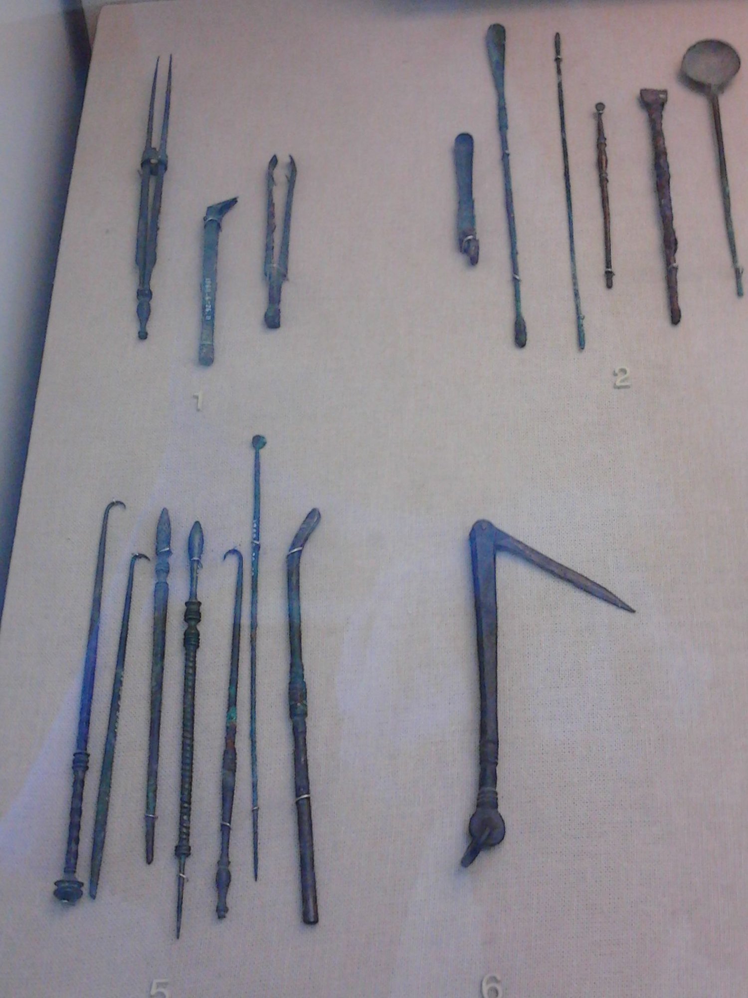 medical instruments,Roman,Greco-Roman,antiquity,ancient medicine,Asclepius,Hippocrates