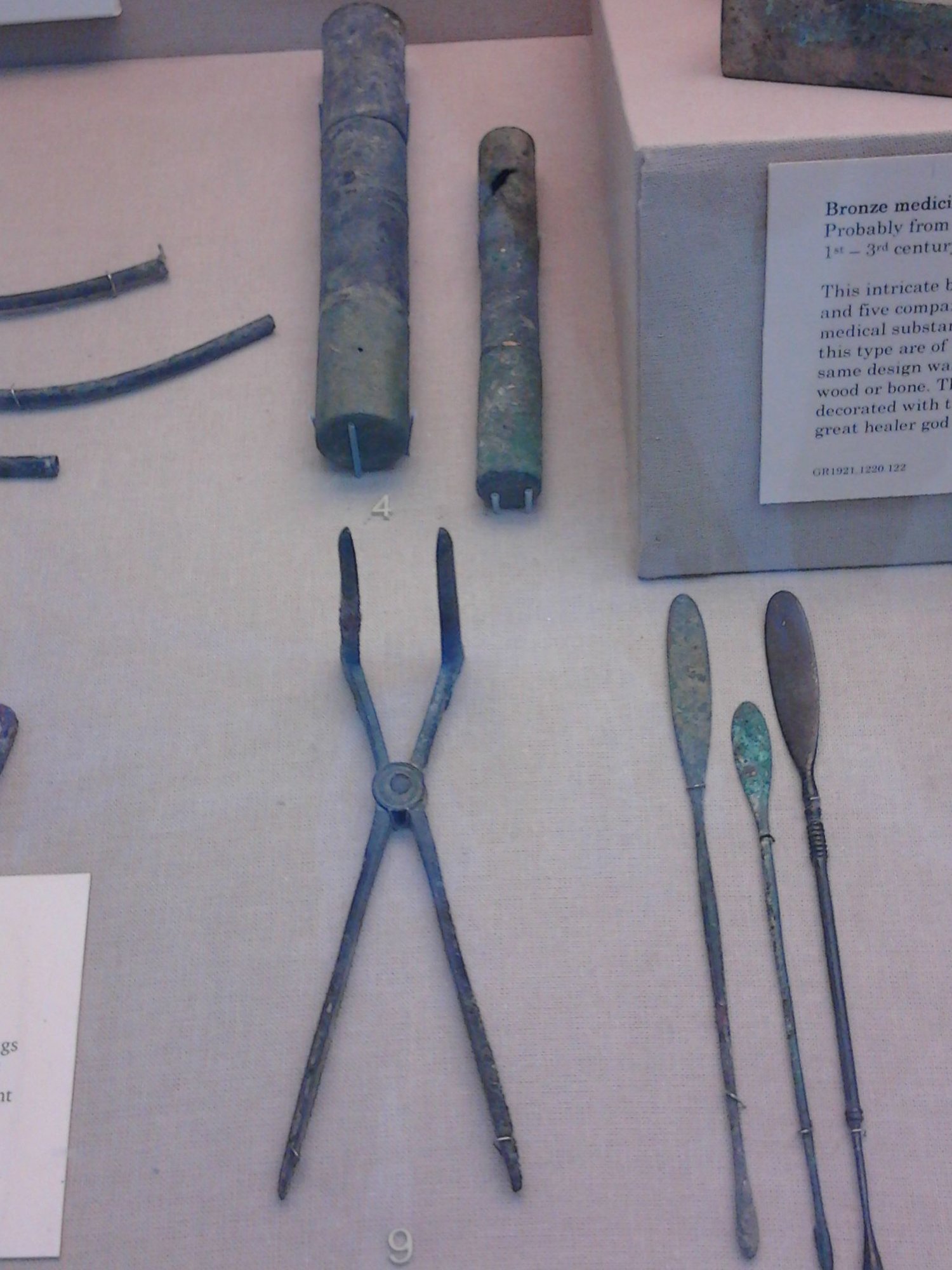 medical instruments,Roman,Greco-Roman,antiquity,ancient medicine,Asclepius,Hippocrates