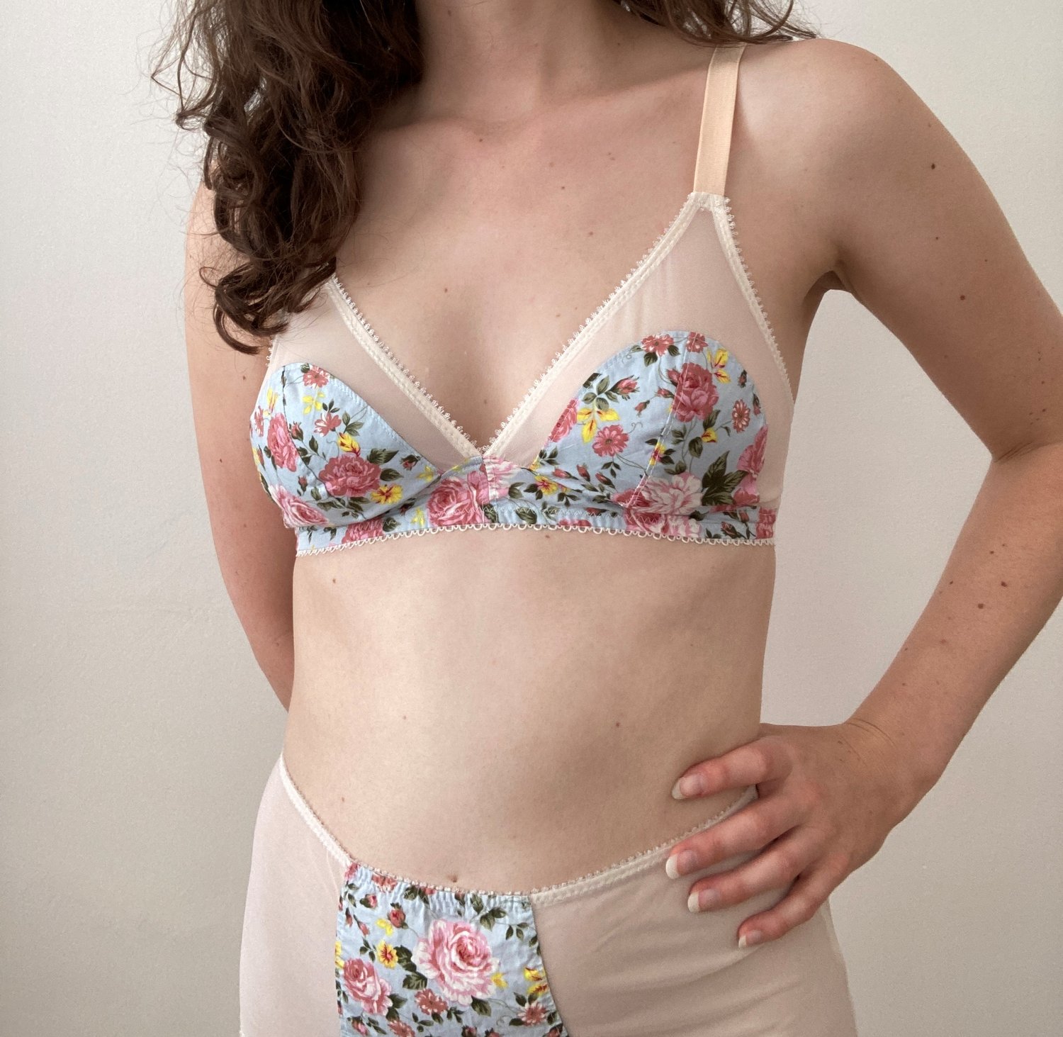 Barbary Bralette Sewing Pattern DIGITAL - Payhip