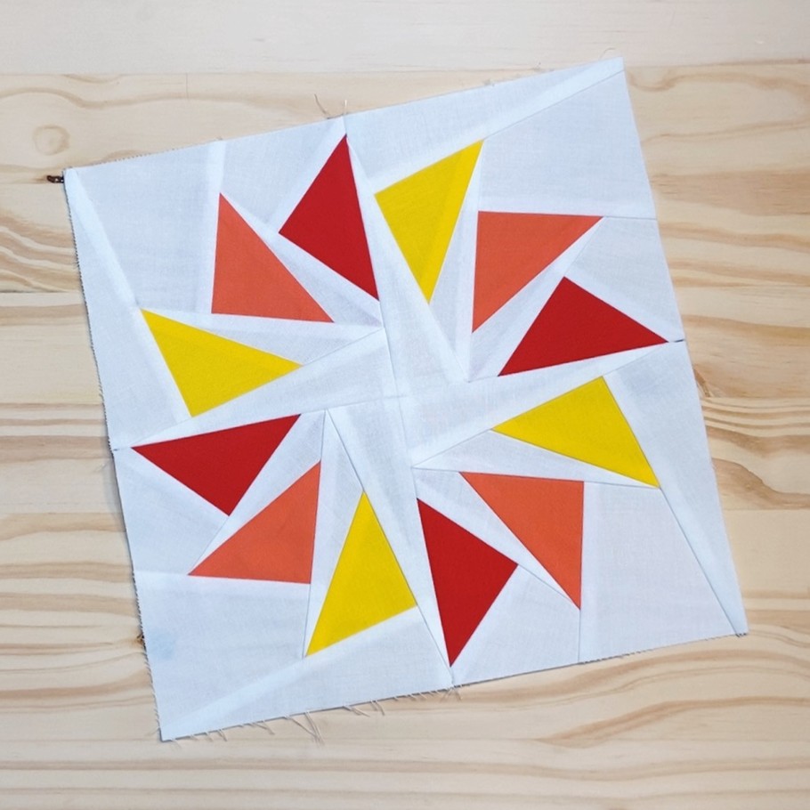 Circle of Geese Foundation Paper Piecing Tutorial - Learn to Create Stunning Quilt Blocks | Tomte Studio