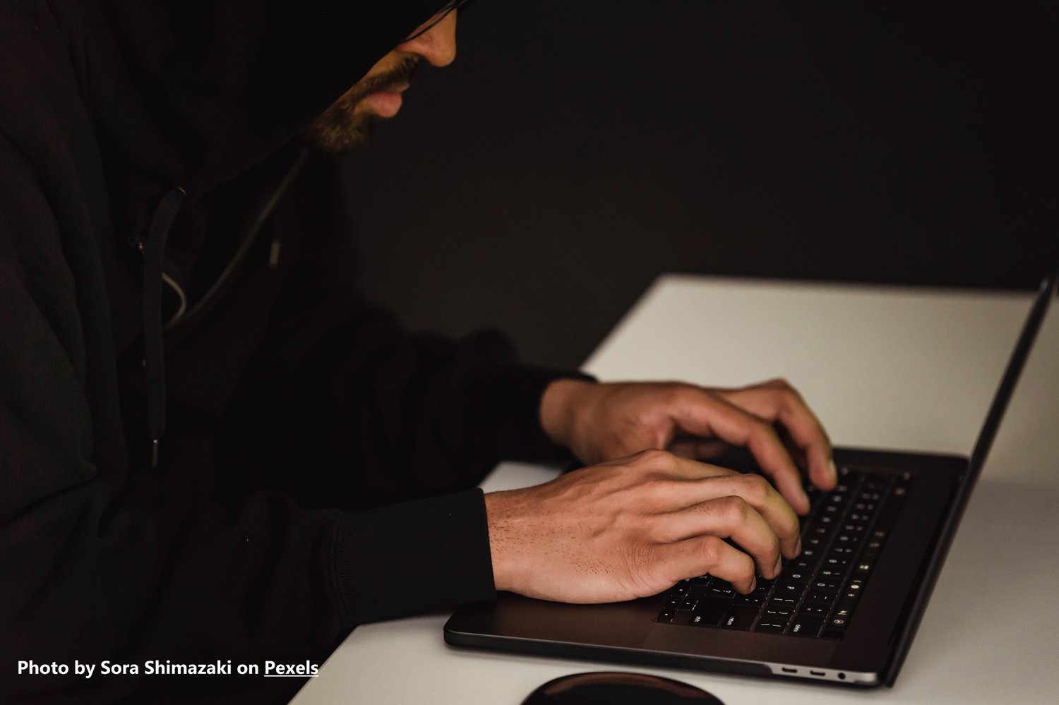 Discover the top 10 essential cyber security skills that every student should possess in the 4IR era. Stay ahead of the game and protect yourself online.