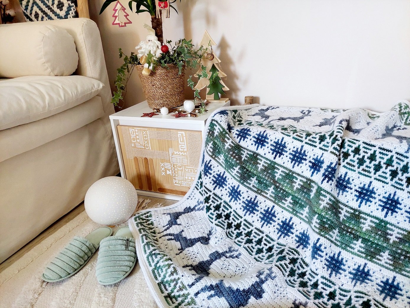 Crochet patterns by BebaBlanket