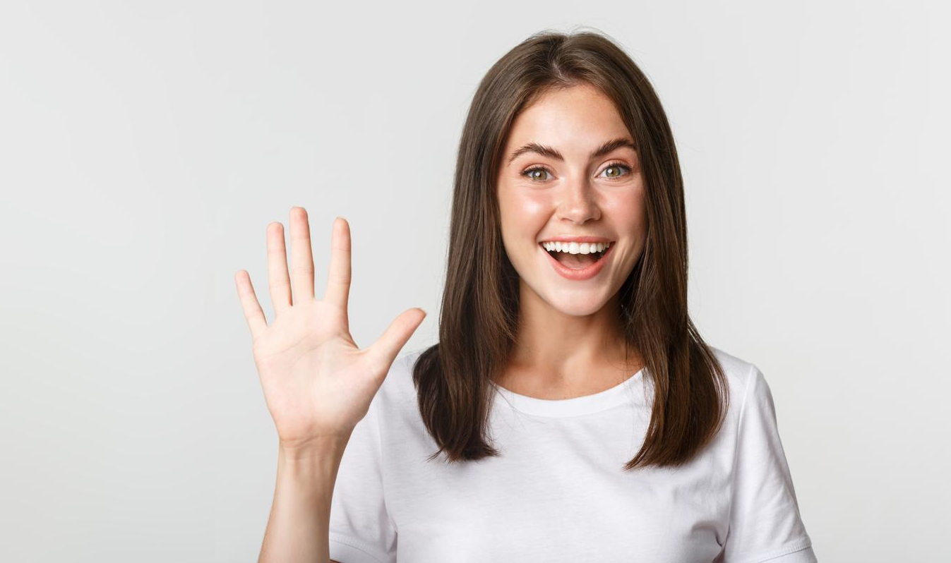 closeup-cheerful-attractive-young-woman-smiling-showing-five-fingers-white-background