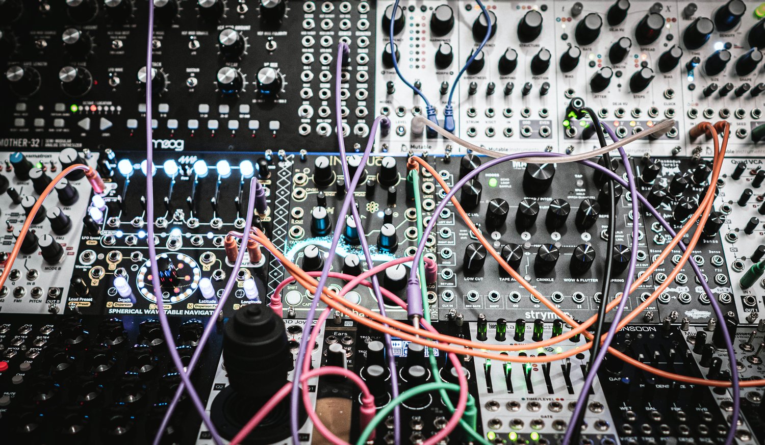 Best Free Synthesizers: Exploring the World of Electronic Music
