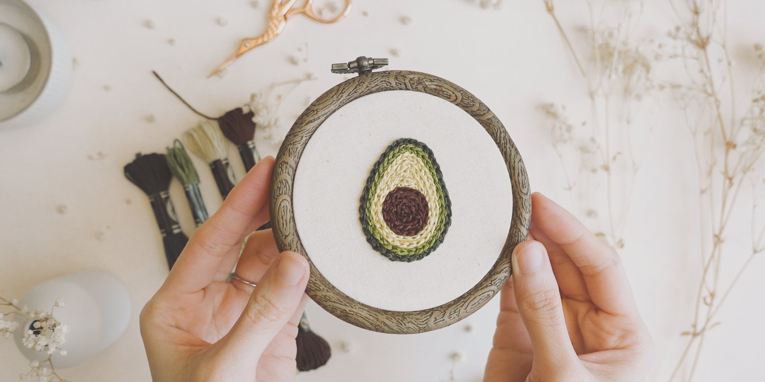 chain stitch avocado free embroidery pattern
