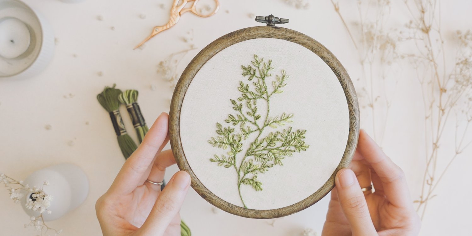 lazy daisy stitch free embroidery pattern leafy branch twig
