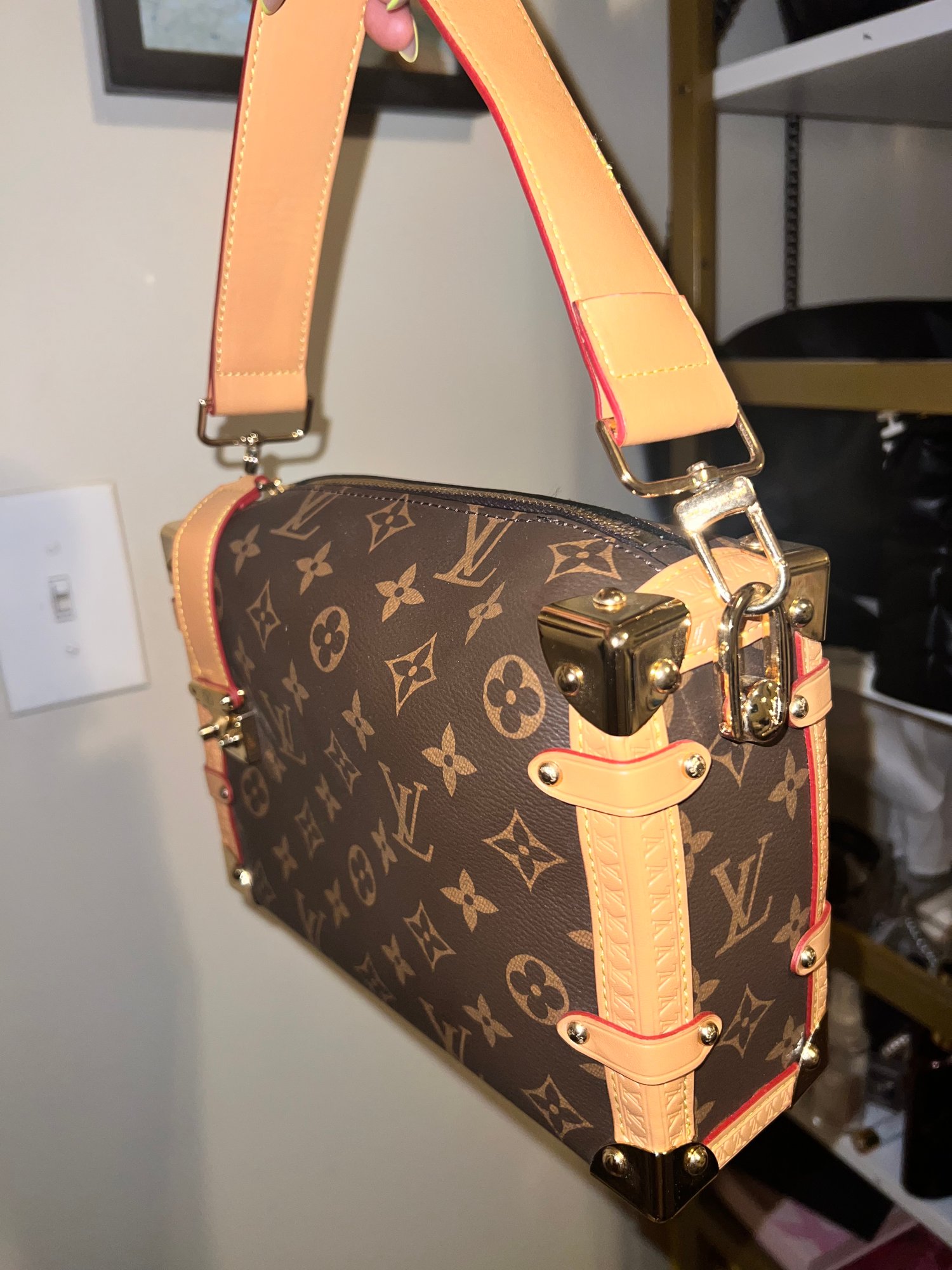 Trunk purse clearance