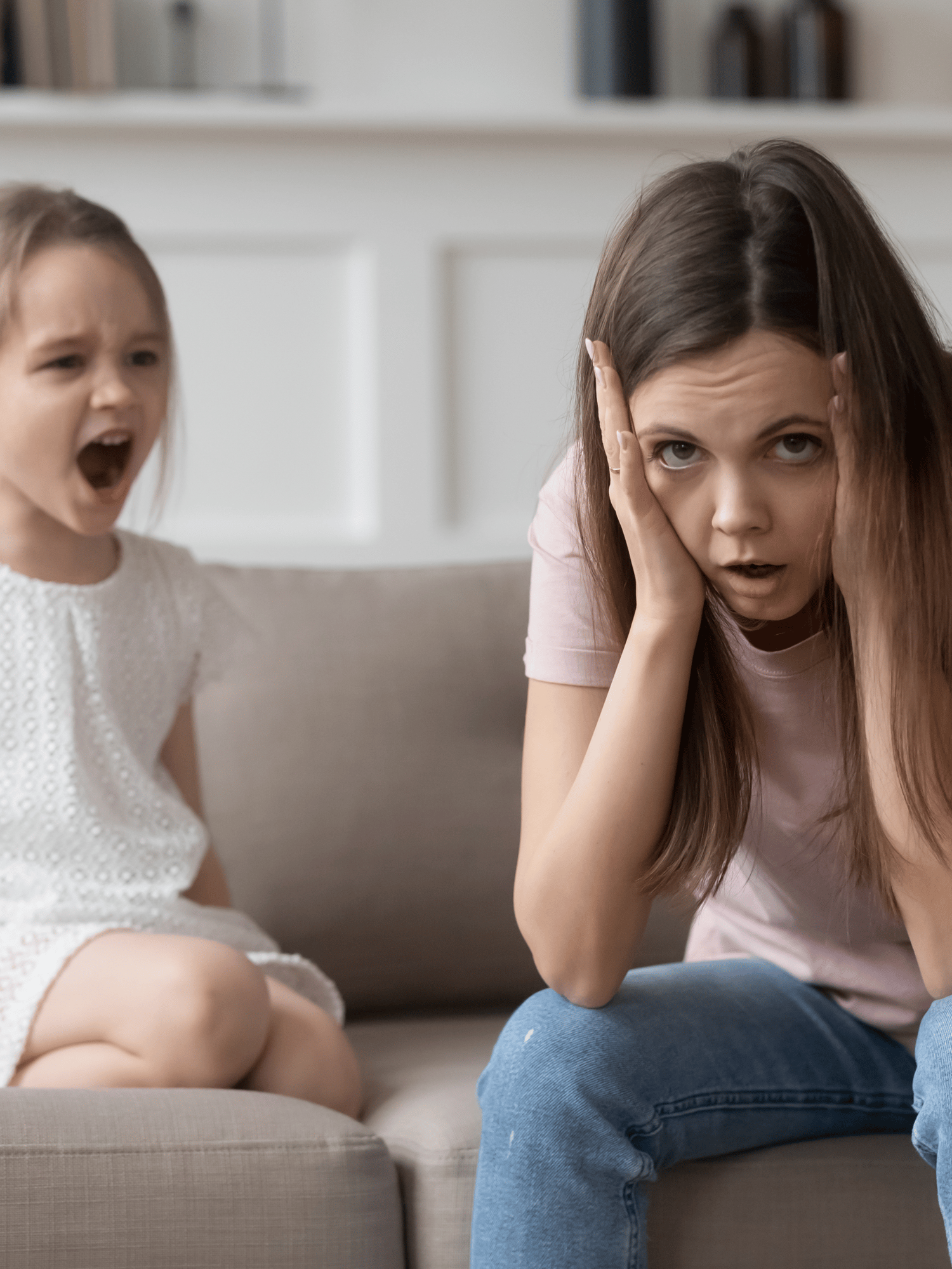Gestire il comportamento dei bambini piccoli: corso online Dispetti in Discesa