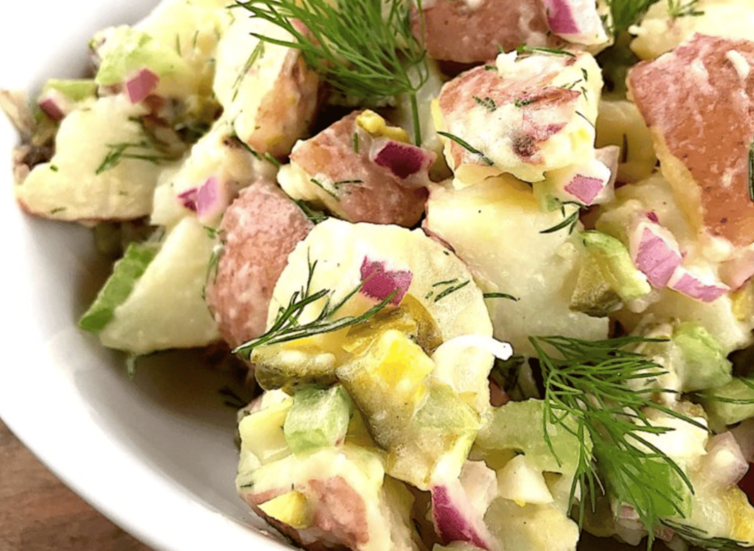 How to make extra money as a travel agent