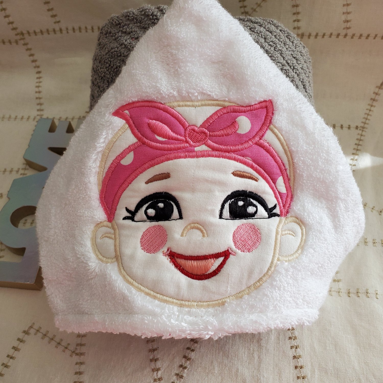 Sweet Baby with Bow, it a girl, Baby Girl Embroidery Design