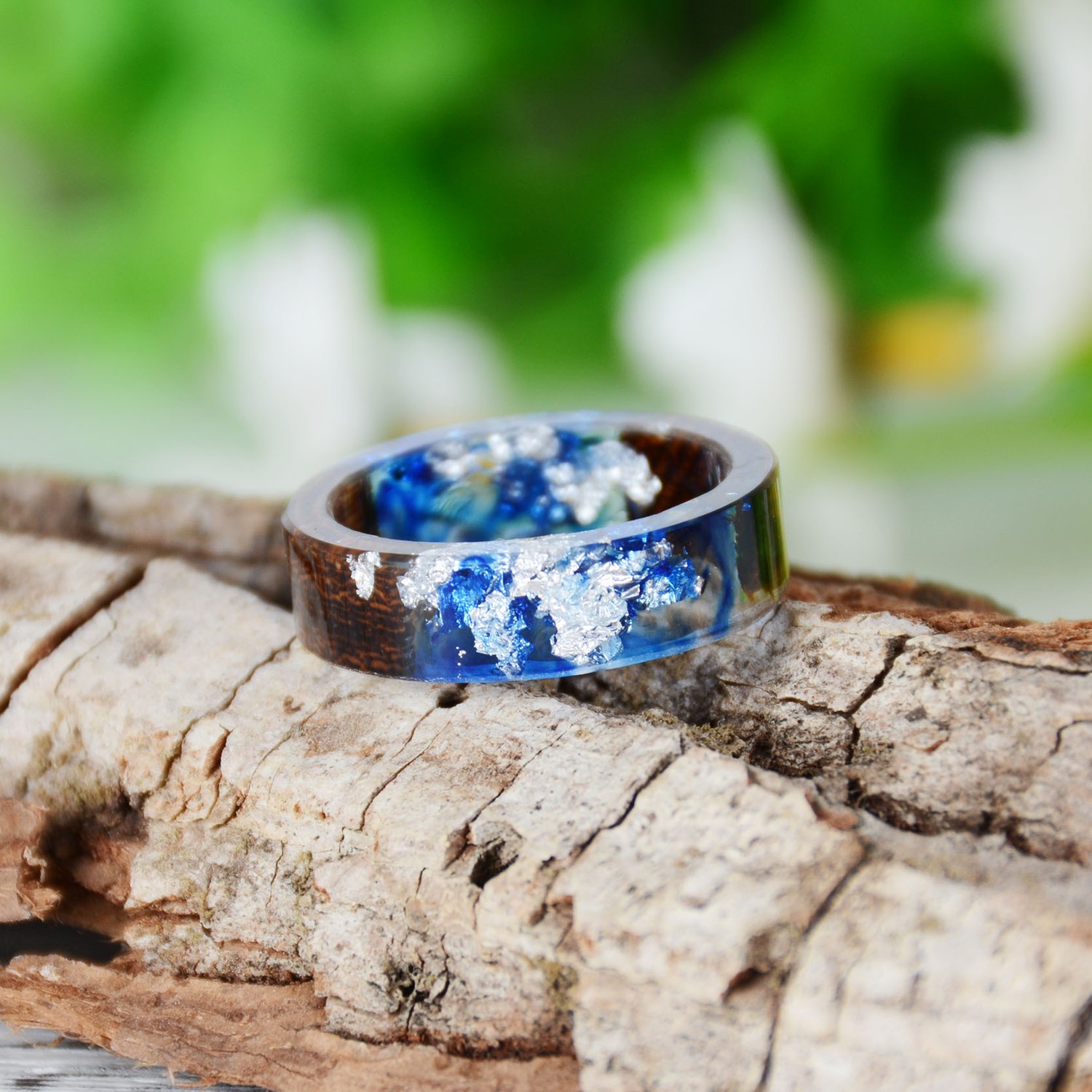 Handmade Wood Resin Ring with Dried Flower – Transparent Epoxy Wedding Jewelry for Women
