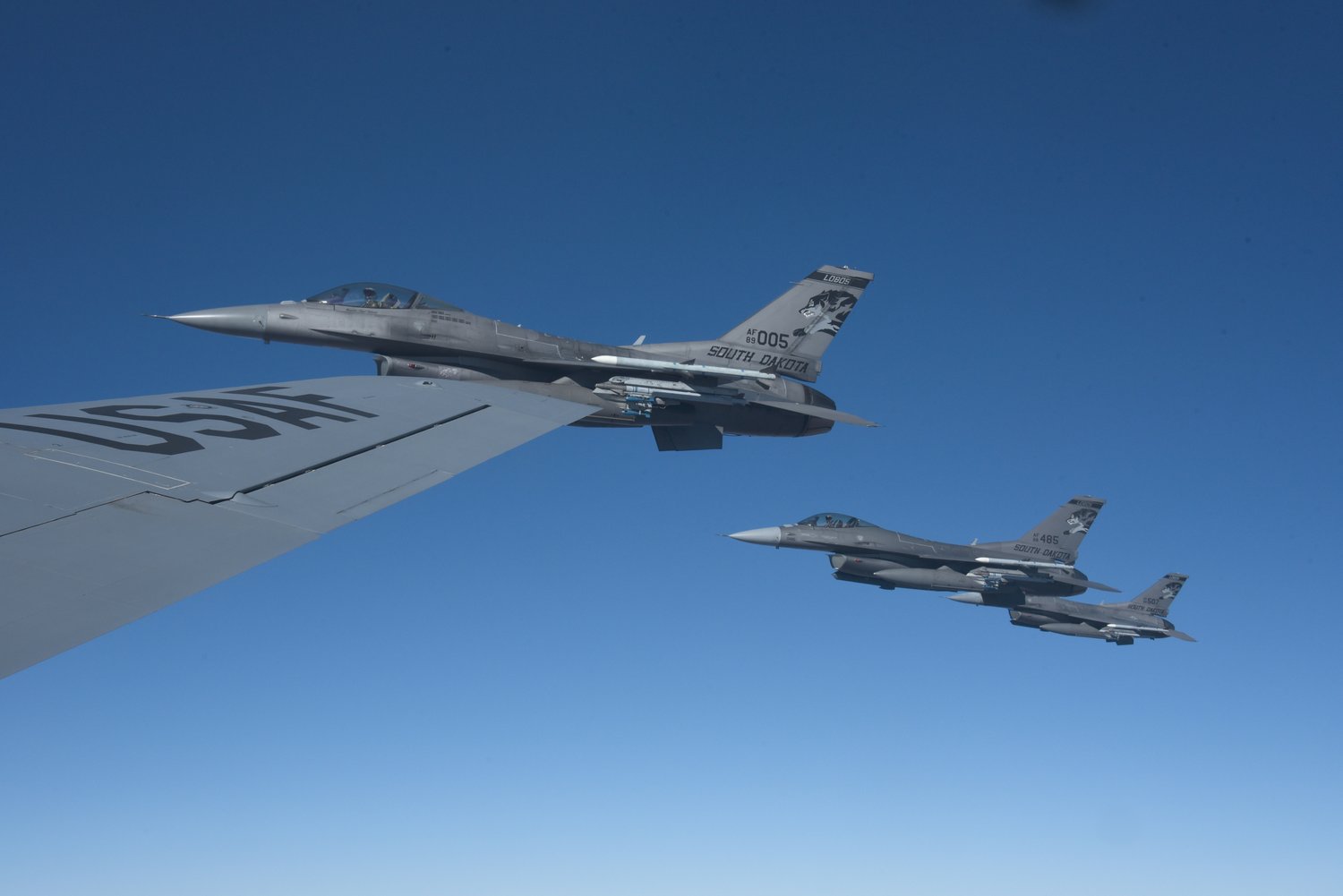 Best wallpaper and background, picture, video, news, Military, Aircraft, Jet Aircraft, Jet Fighter, F-14 Tomcat, F-15 Strike Eagle, F/A-18 Super Hornet, C-130 Hercules, Airborne, F-22 Raptor, AWACS, Military picture, Military video, Aviation, Boeing, Airb