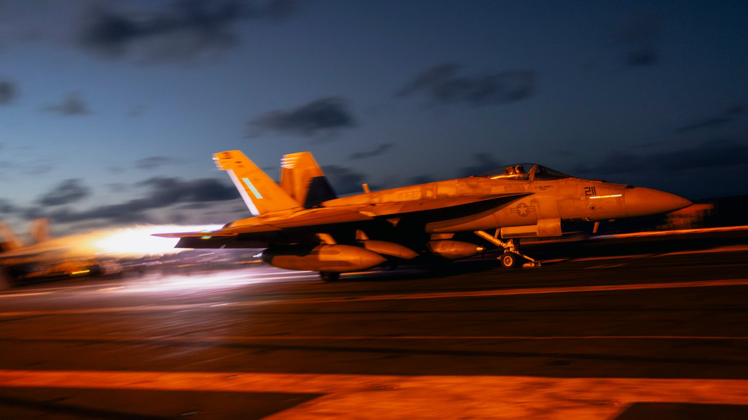 Best wallpaper and background, picture, video, news, Military, Aircraft, Jet Aircraft, Jet Fighter, F-14 Tomcat, F-15 Strike Eagle, F/A-18 Super Hornet, C-130 Hercules, Airborne, F-22 Raptor, AWACS, Military picture, Military video, Aviation, Boeing, Airb