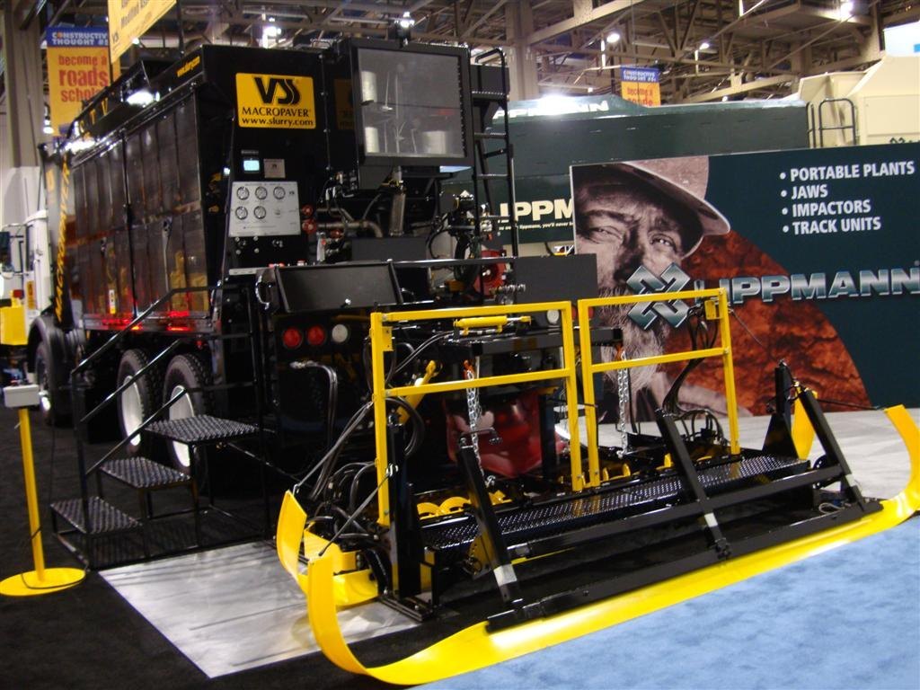 Automatic screed machine