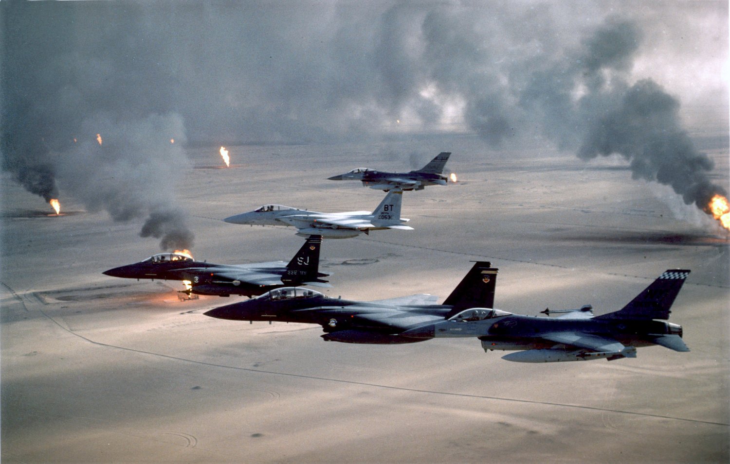 Best wallpaper and background, picture, video, news, Military, Aircraft, Jet Aircraft, Jet Fighter, F-14 Tomcat, F-15 Strike Eagle, F/A-18 Super Hornet, C-130 Hercules, Airborne, F-22 Raptor, AWACS, Military picture, Military video, Aviation, Boeing, Airb