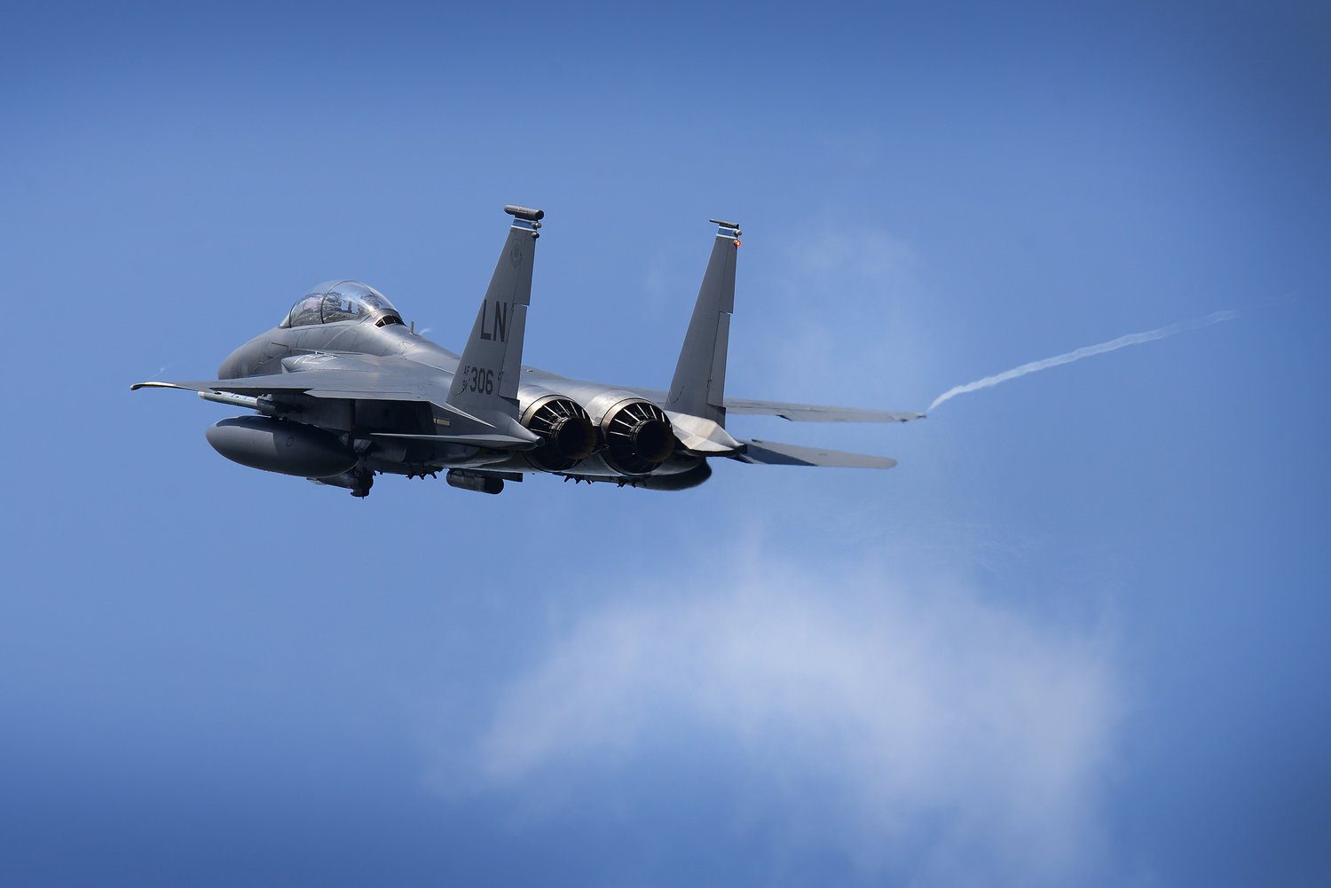 Best wallpaper and background, picture, video, news, Military, Aircraft, Jet Aircraft, Jet Fighter, F-14 Tomcat, F-15 Strike Eagle, F/A-18 Super Hornet, C-130 Hercules, Airborne, F-22 Raptor, AWACS, Military picture, Military video, Aviation, Boeing, Airb