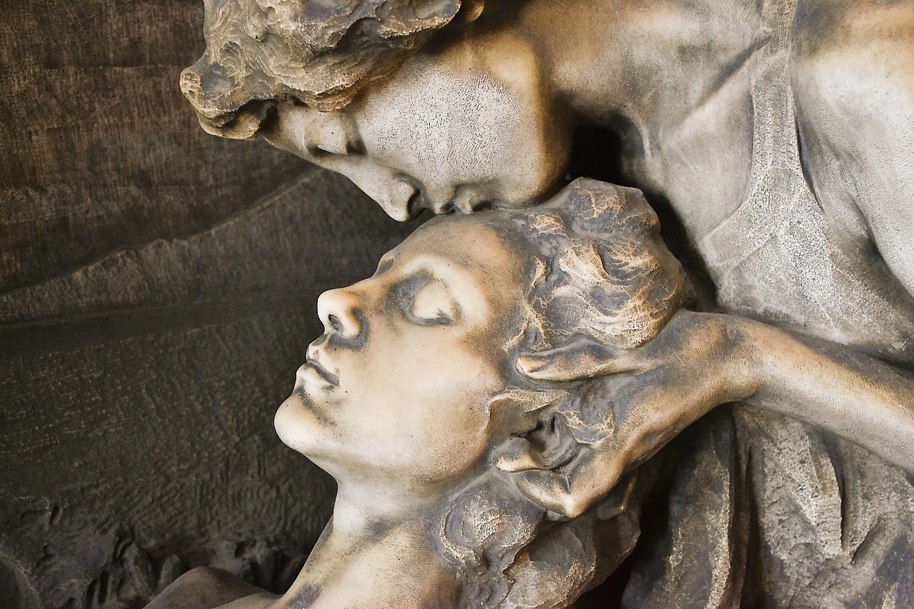 Cementerio, escultura y estatuas