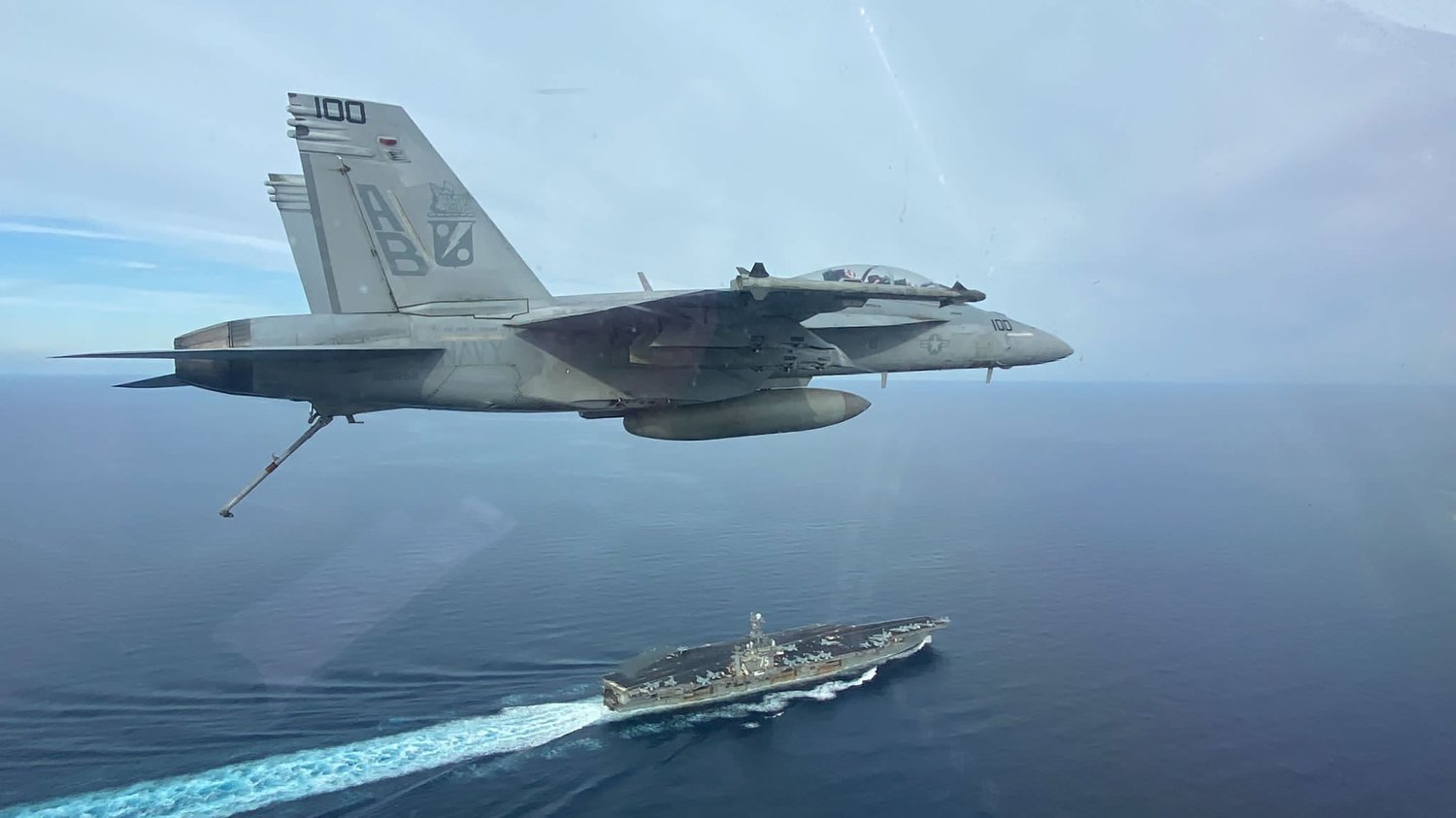 Best wallpaper and background, picture, video, news, Military, Aircraft, Jet Aircraft, Jet Fighter, F-14 Tomcat, F-15 Strike Eagle, F/A-18 Super Hornet, C-130 Hercules, Airborne, F-22 Raptor, AWACS, Military picture, Military video, Aviation, Boeing, Airb