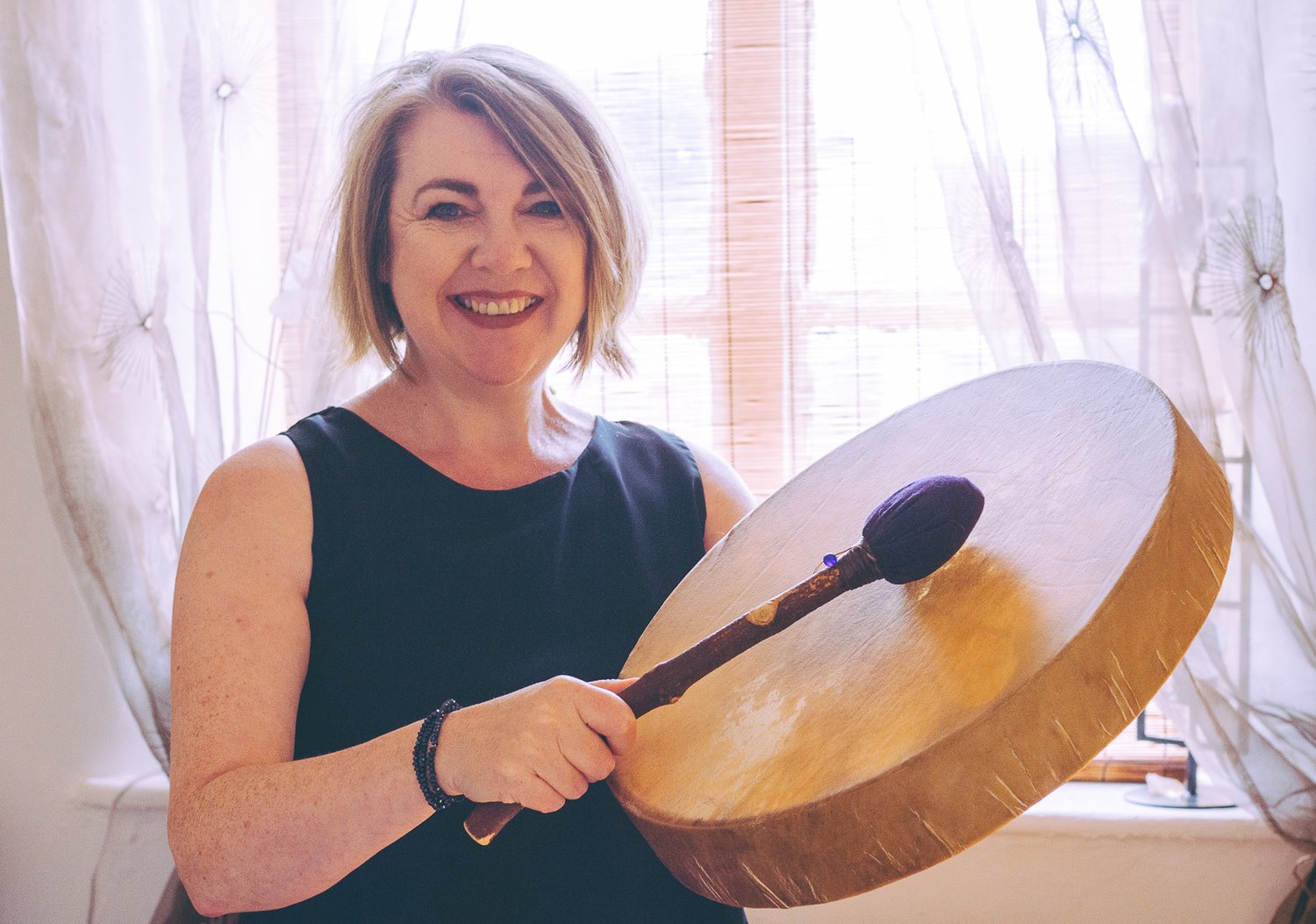 woman, drum, window, frame, guru circles