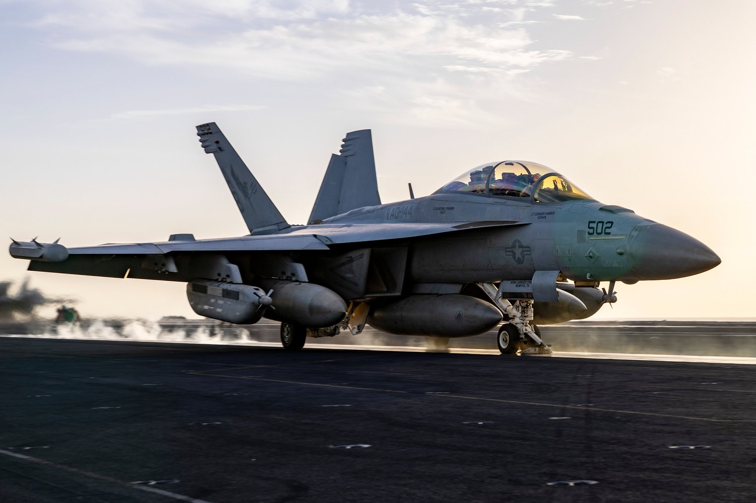 Best wallpaper and background, picture, video, news, Military, Aircraft, Jet Aircraft, Jet Fighter, F-14 Tomcat, F-15 Strike Eagle, F/A-18 Super Hornet, C-130 Hercules, Airborne, F-22 Raptor, AWACS, Military picture, Military video, Aviation, Boeing, Airb