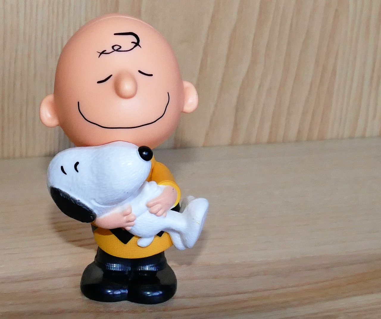 Charlie Brown, Snoopy y juguetes