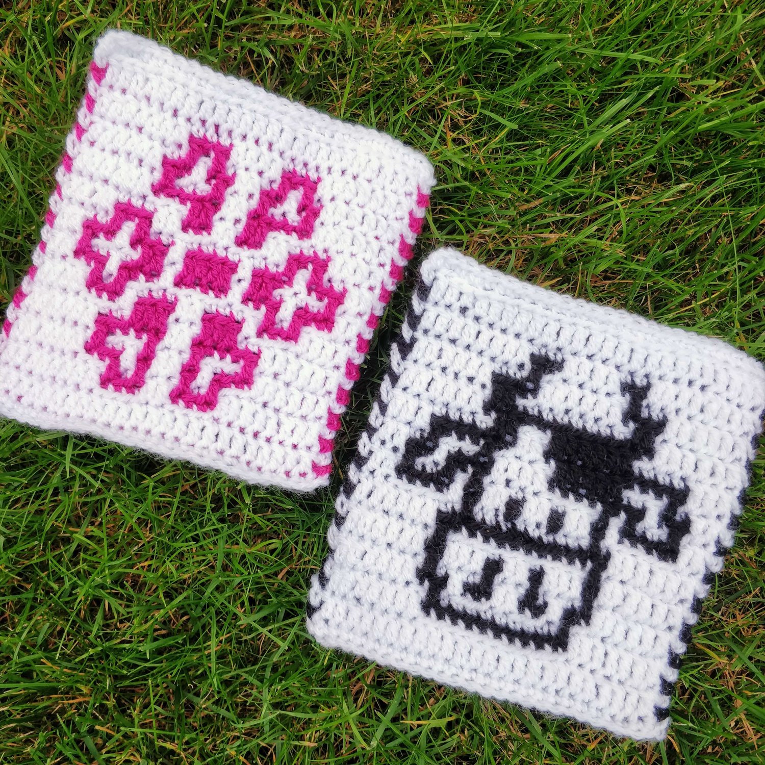 Crochet cow and daisy square motifs
