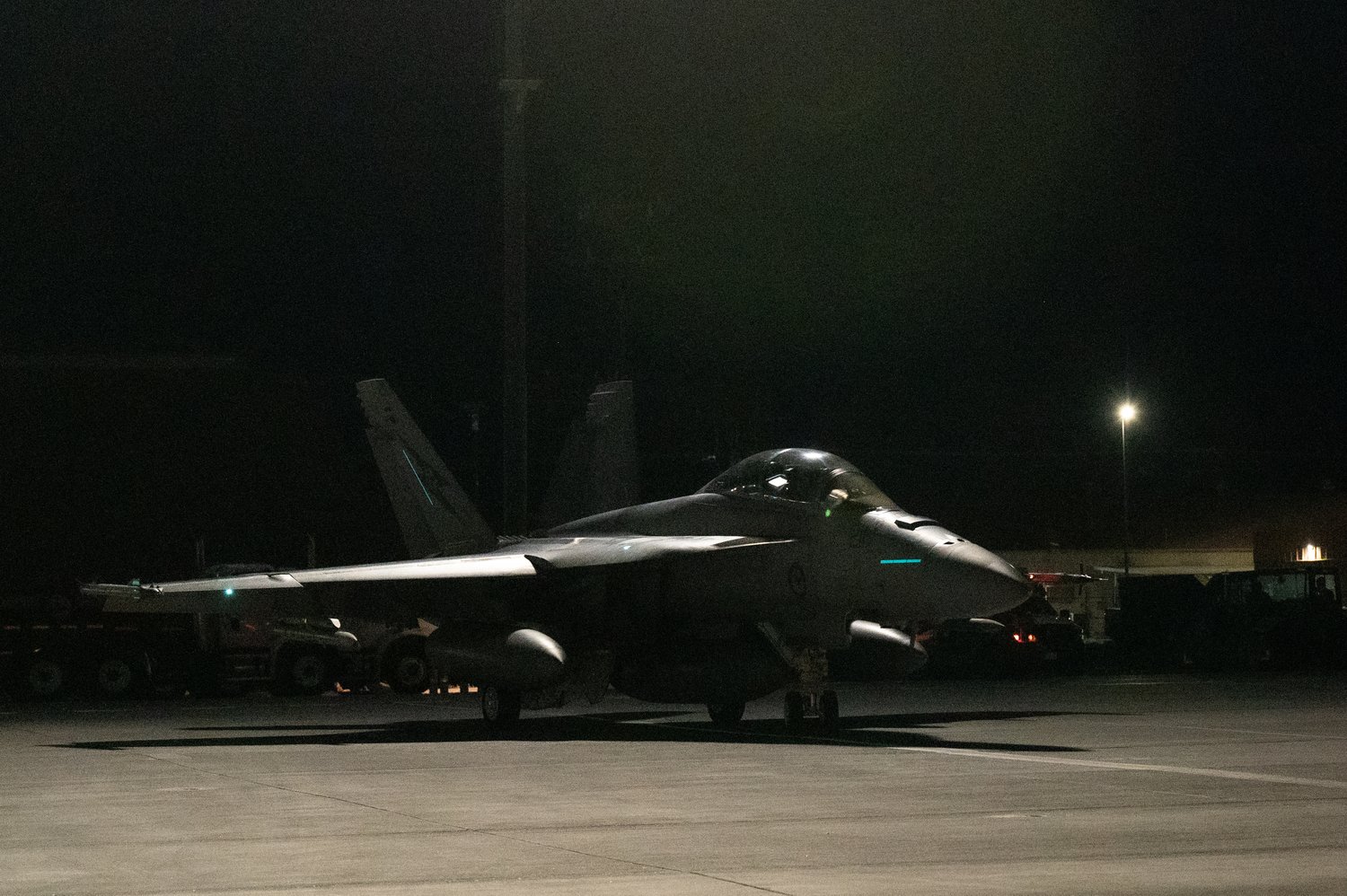 Best wallpaper and background, picture, video, news, Military, Aircraft, Jet Aircraft, Jet Fighter, F-14 Tomcat, F-15 Strike Eagle, F/A-18 Super Hornet, C-130 Hercules, Airborne, F-22 Raptor, AWACS, Military picture, Military video, Aviation, Boeing, Airb