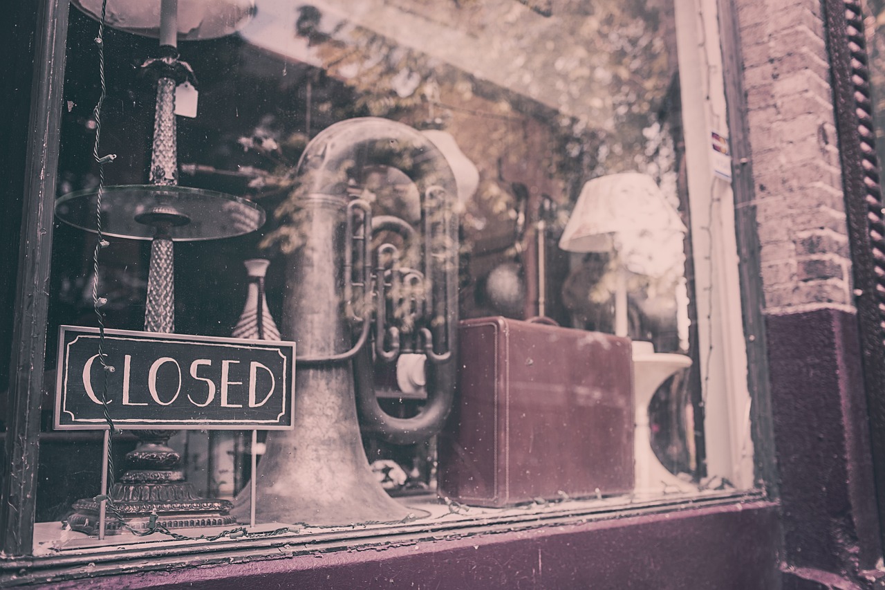 Tuba, tienda de música