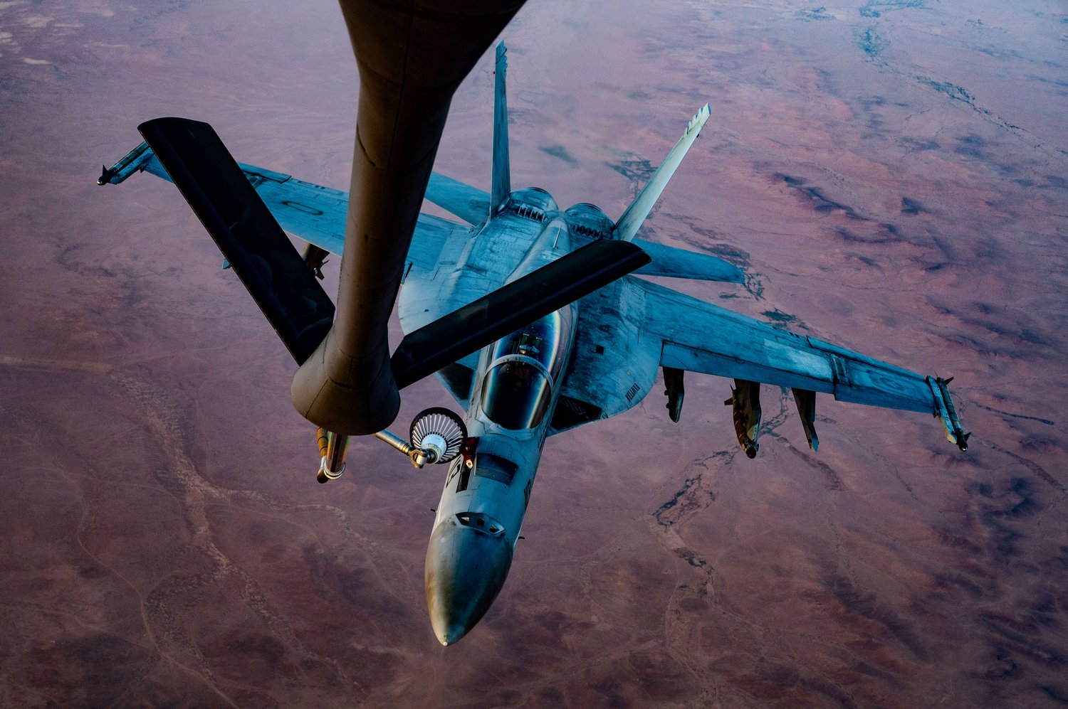 Best wallpaper and background, picture, video, news, Military, Aircraft, Jet Aircraft, Jet Fighter, F-14 Tomcat, F-15 Strike Eagle, F/A-18 Super Hornet, C-130 Hercules, Airborne, F-22 Raptor, AWACS, Military picture, Military video, Aviation, Boeing, Airb