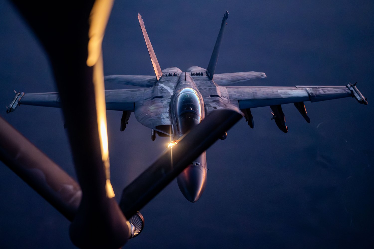 Best wallpaper and background, picture, video, news, Military, Aircraft, Jet Aircraft, Jet Fighter, F-14 Tomcat, F-15 Strike Eagle, F/A-18 Super Hornet, C-130 Hercules, Airborne, F-22 Raptor, AWACS, Military picture, Military video, Aviation, Boeing, Airb
