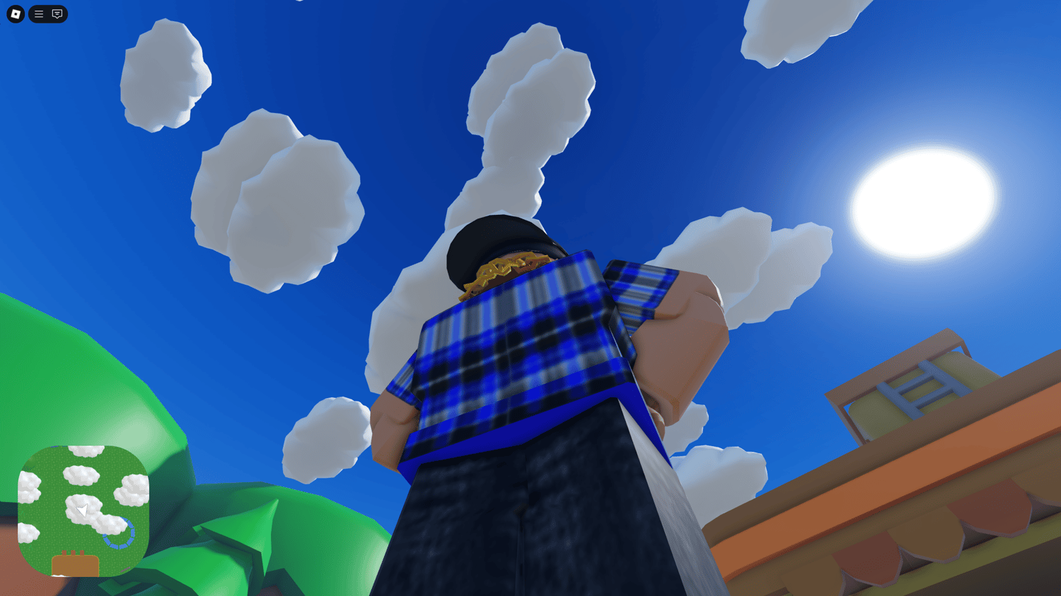 Fully customizable minimap with icons and real-time tracking.