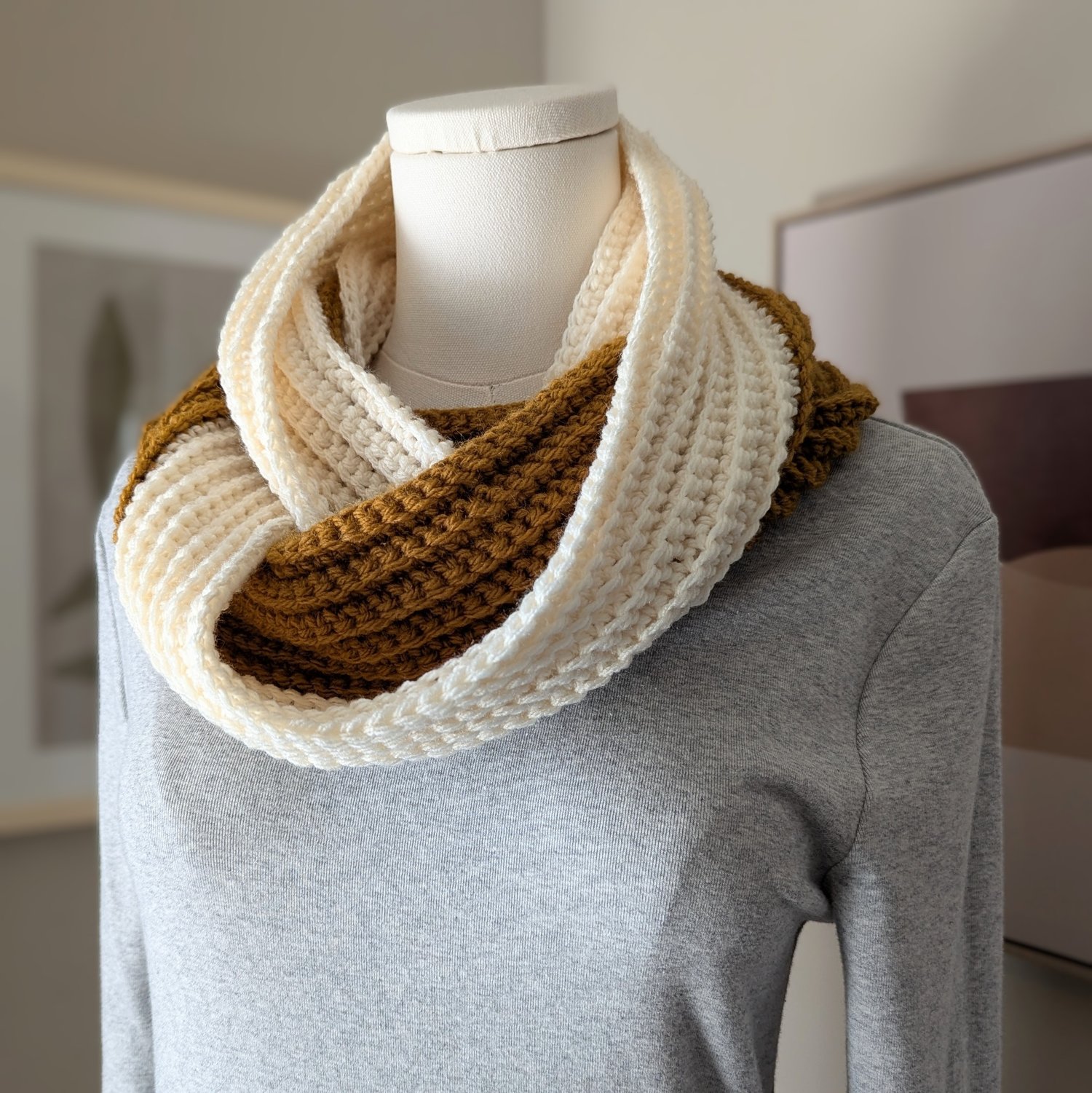 Easy Infinity Scarf Crochet Pattern side view
