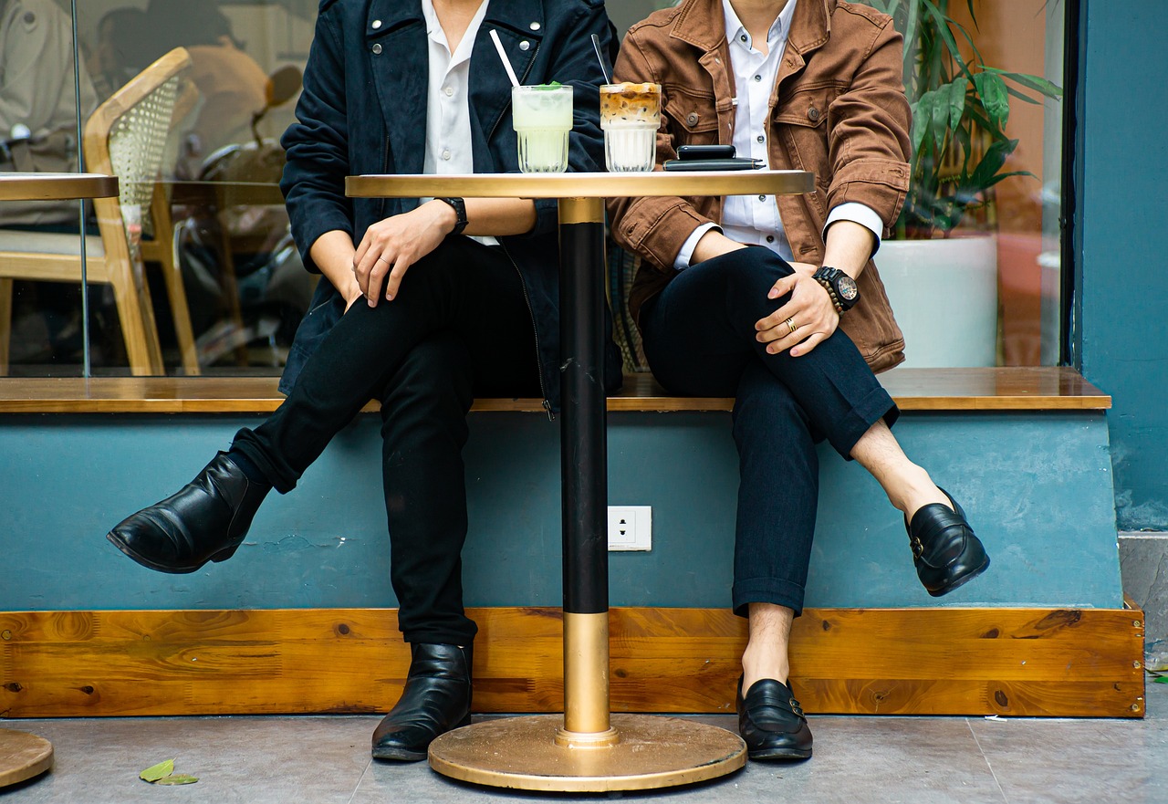 Pareja, amor y cafetería