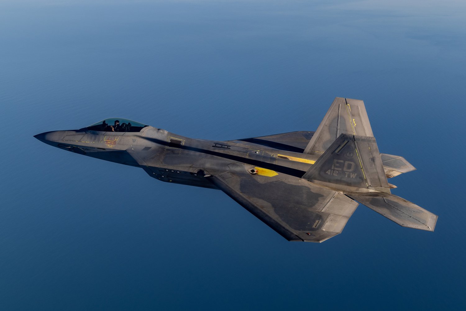 Best wallpaper and background, picture, video, news, Military, Aircraft, Jet Aircraft, Jet Fighter, F-14 Tomcat, F-15 Strike Eagle, F/A-18 Super Hornet, C-130 Hercules, Airborne, F-22 Raptor, AWACS, Military picture, Military video, Aviation, Boeing, Airb