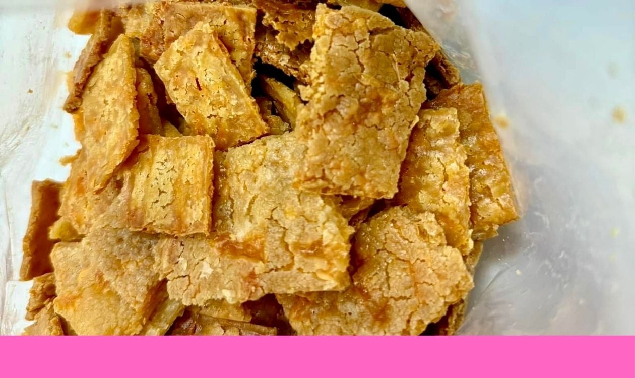 sourdough discard cheese crackers