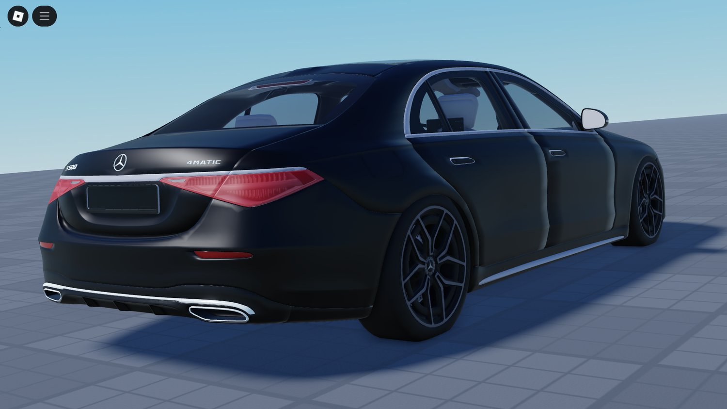 Side angle of S500 luxury sedan