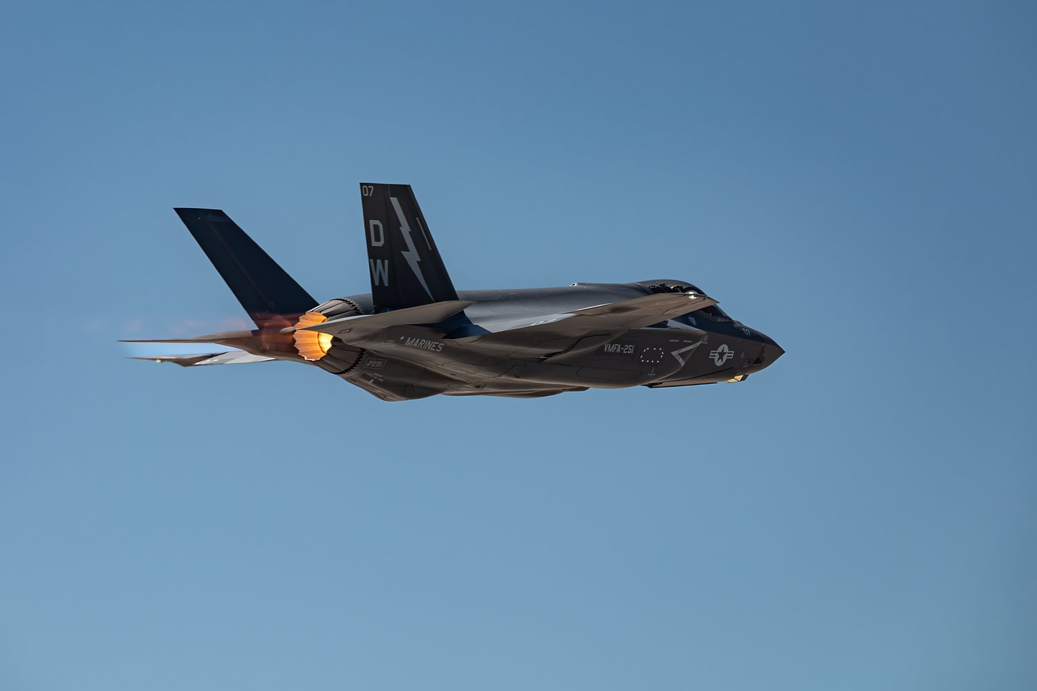 Best wallpaper and background, picture, video, news, Military, Aircraft, Jet Aircraft, Jet Fighter, F-14 Tomcat, F-15 Strike Eagle, F/A-18 Super Hornet, C-130 Hercules, Airborne, F-22 Raptor, AWACS, Military picture, Military video, Aviation, Boeing, Airb