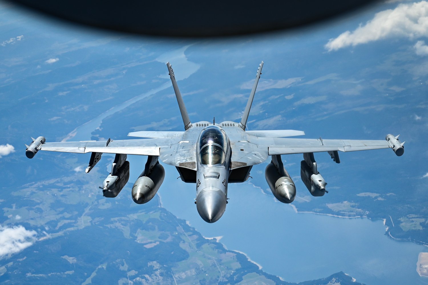 Best wallpaper and background, picture, video, news, Military, Aircraft, Jet Aircraft, Jet Fighter, F-14 Tomcat, F-15 Strike Eagle, F/A-18 Super Hornet, C-130 Hercules, Airborne, F-22 Raptor, AWACS, Military picture, Military video, Aviation, Boeing, Airb