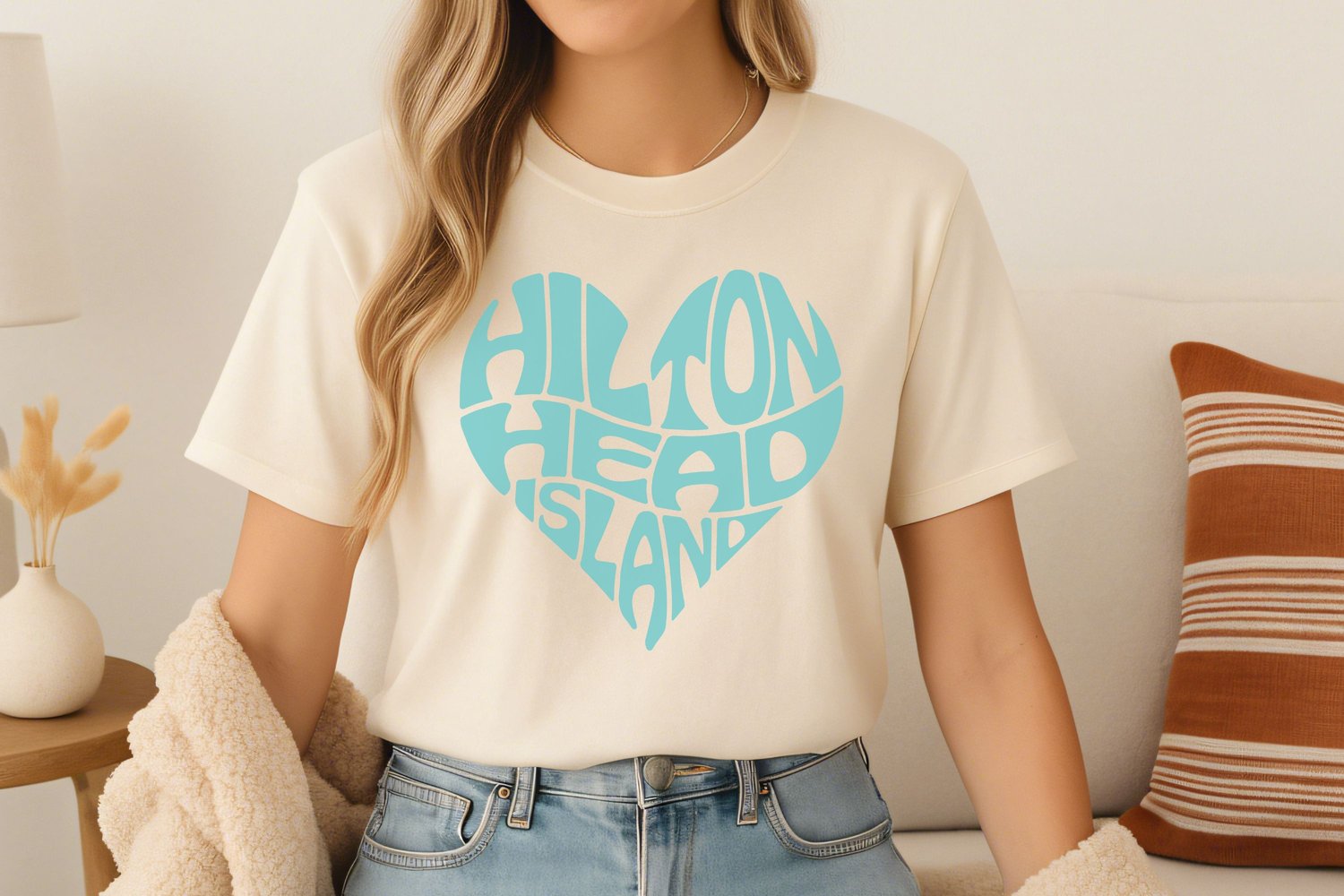 This design features the words Hilton Head Island beautifully integrated into the shape of a heart.