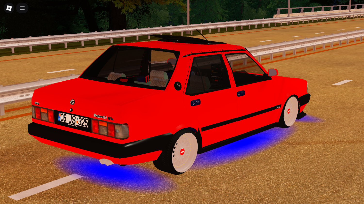 Roblox Tofaş Doğan SLX – vintage Turkish vehicle model